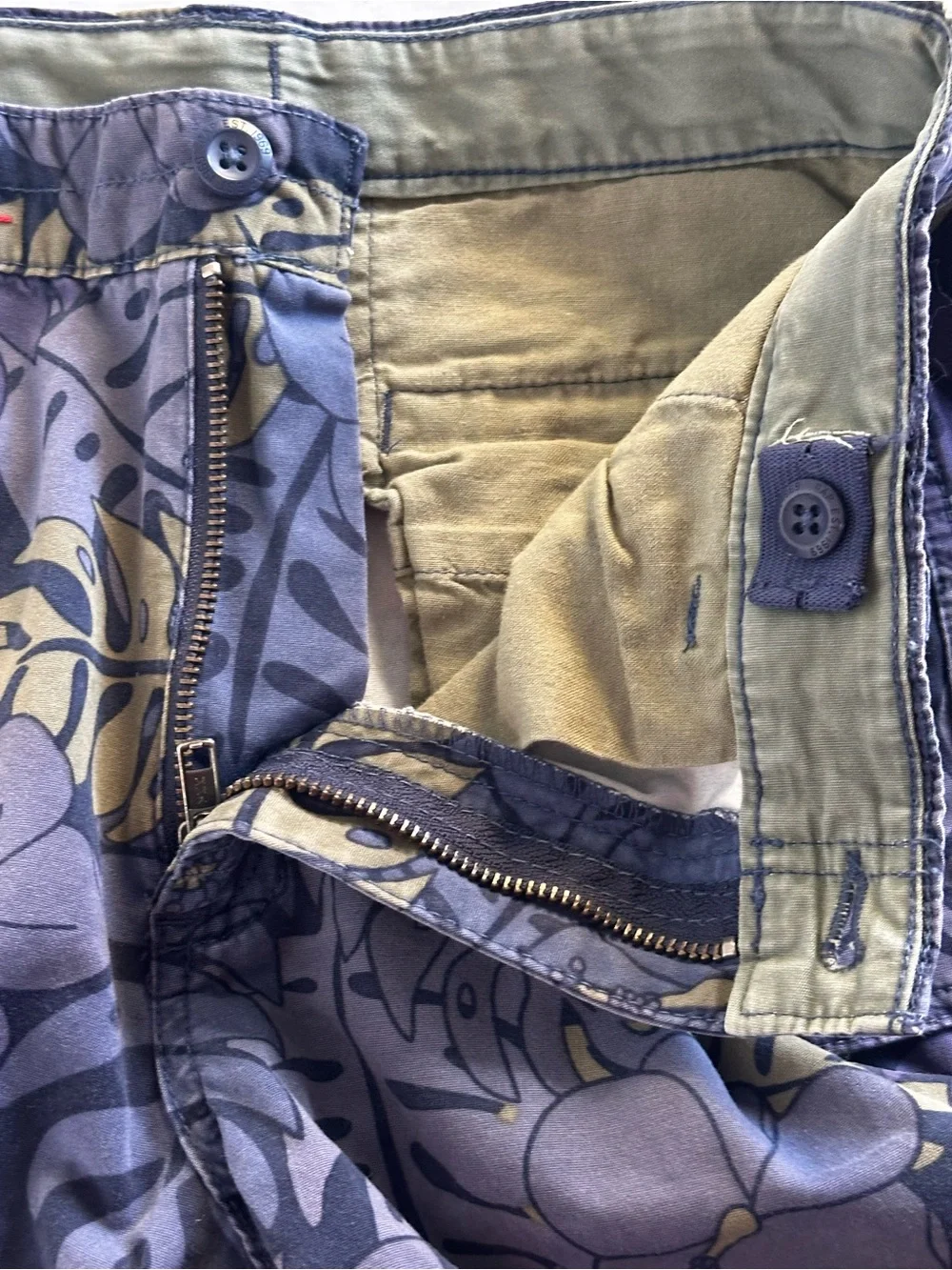 Gap Kids Tropical Floral Cargo Shorts Size 14 Hawaiian Y2K Utility Skater